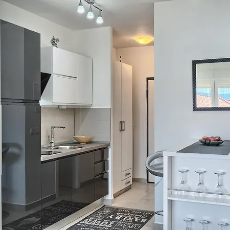 Modern With Sea View 150 Meters To Appartement
