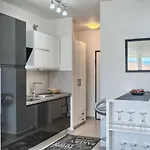 Modern With Sea View 150 Meters To Lägenhet