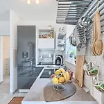 Lägenhet Modern With Sea View 150 Meters To