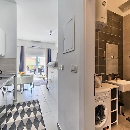 Modern With Sea View 150 Meters To Lejlighed